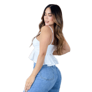 Blusa con bolero y tirantes ajustables en tela popelina.