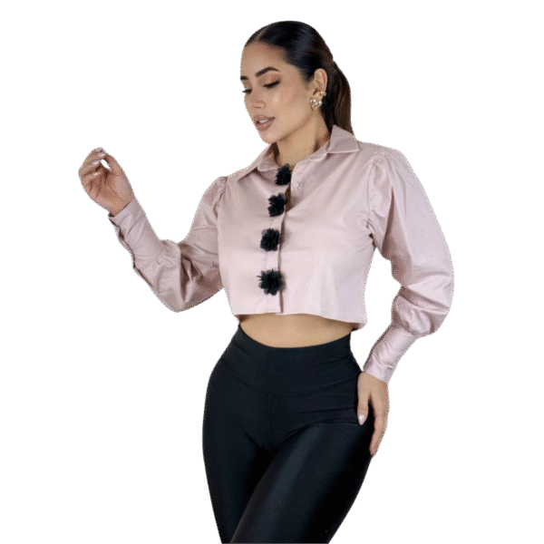 CAMISERA CON POMPONES